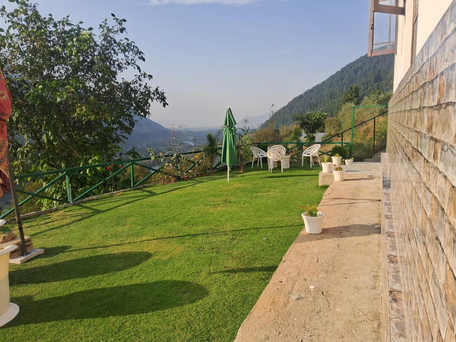 Cliff Cottage Pahalgam, Kashmir Batakut Buitenkant foto