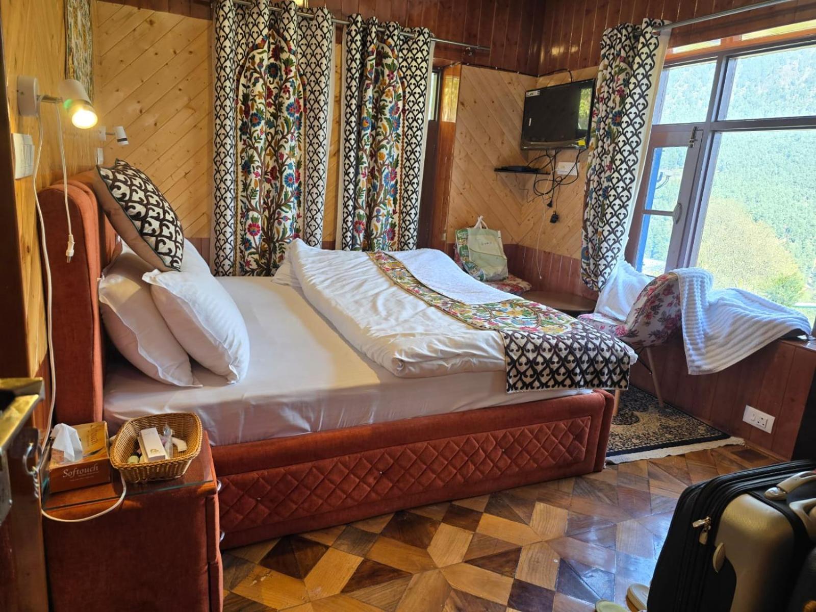Cliff Cottage Pahalgam, Kashmir Batakut Buitenkant foto
