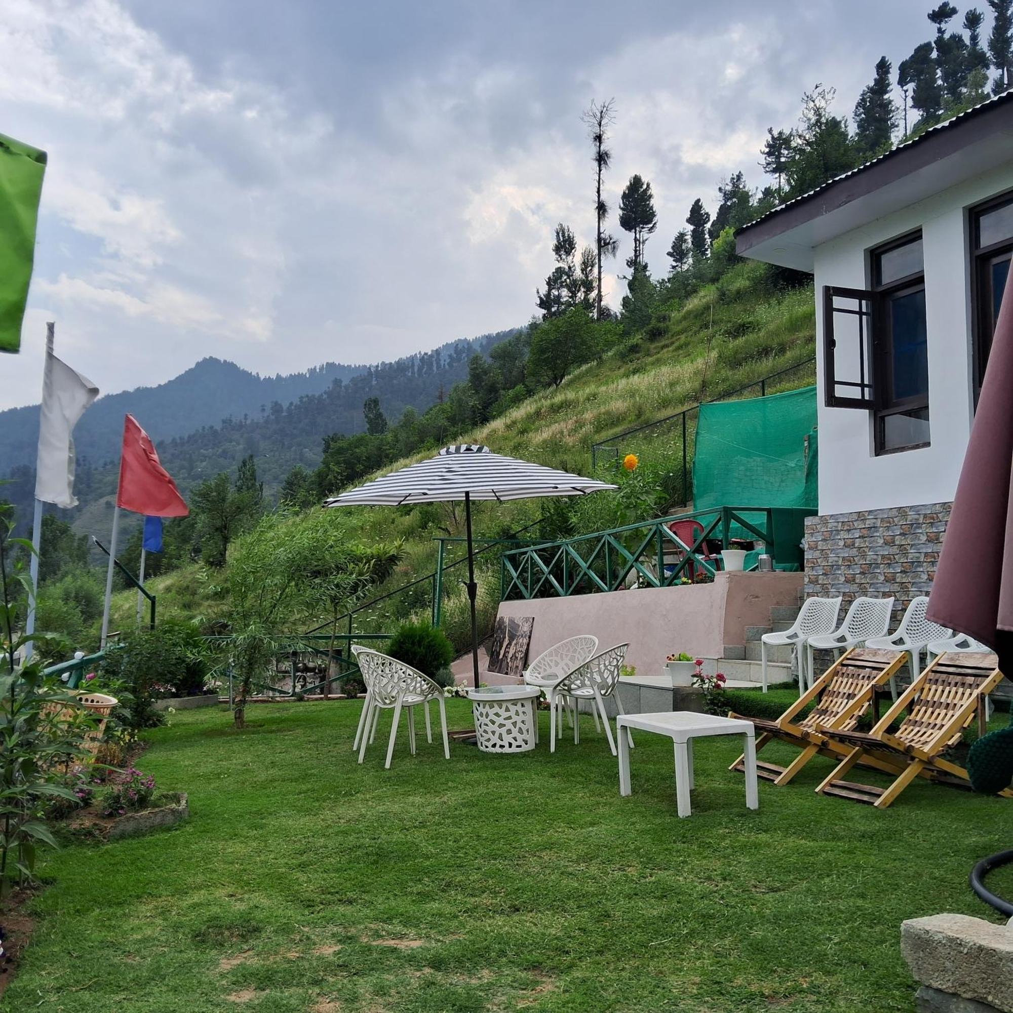 Cliff Cottage Pahalgam, Kashmir Batakut Buitenkant foto